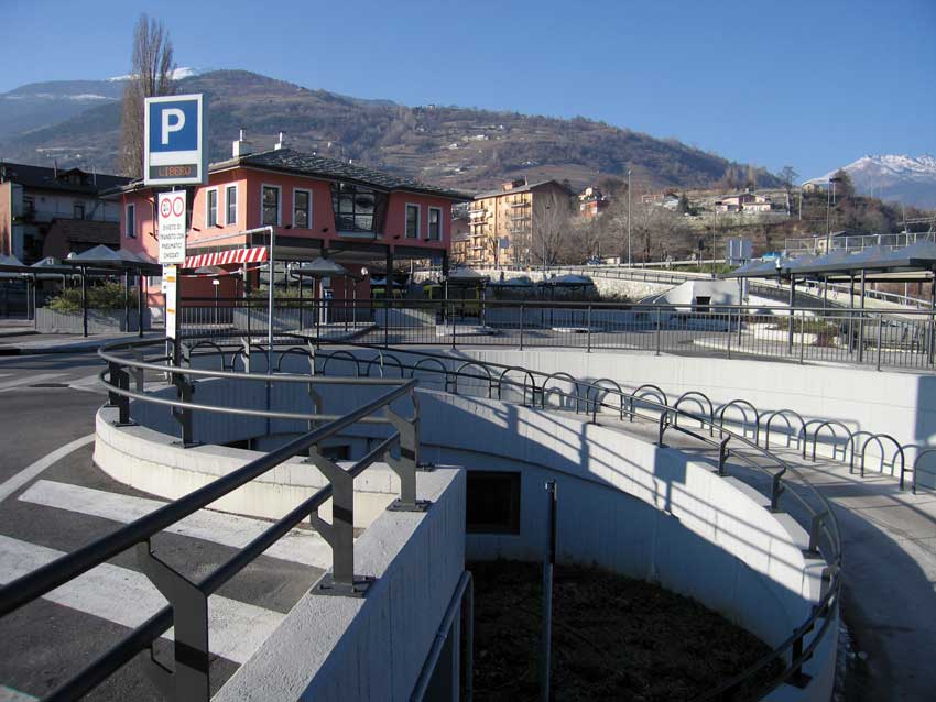 Il nuovo parcheggio in Viale Federico Chabod.