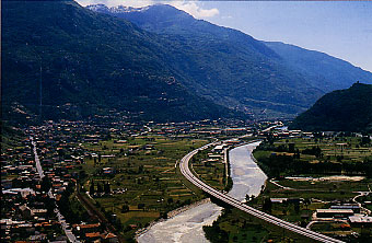 Uno dei cinque poli territoriali individuati dal Piano Territoriale Paesistico: Pont-Saint-Martin/Donnas.