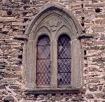 Fenêtre gothique géminée (photo: ASBC)   