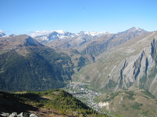 Vallone di La Thuile, uno dei siti  remoti in cui si è evidenziato un superamento dei limiti (immagine tratta da www.michelemoniotto.it)