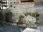 Pré-Saint-Didier, loc. La Balme. Resti della spalla del ponte sulla Dora di La Thuile