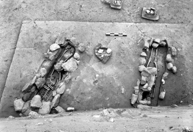 Tombes médiévales (fouilles 1985)