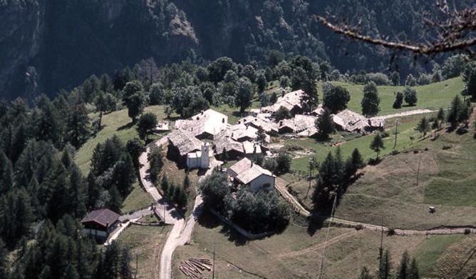 Torgnon : village Triatel.